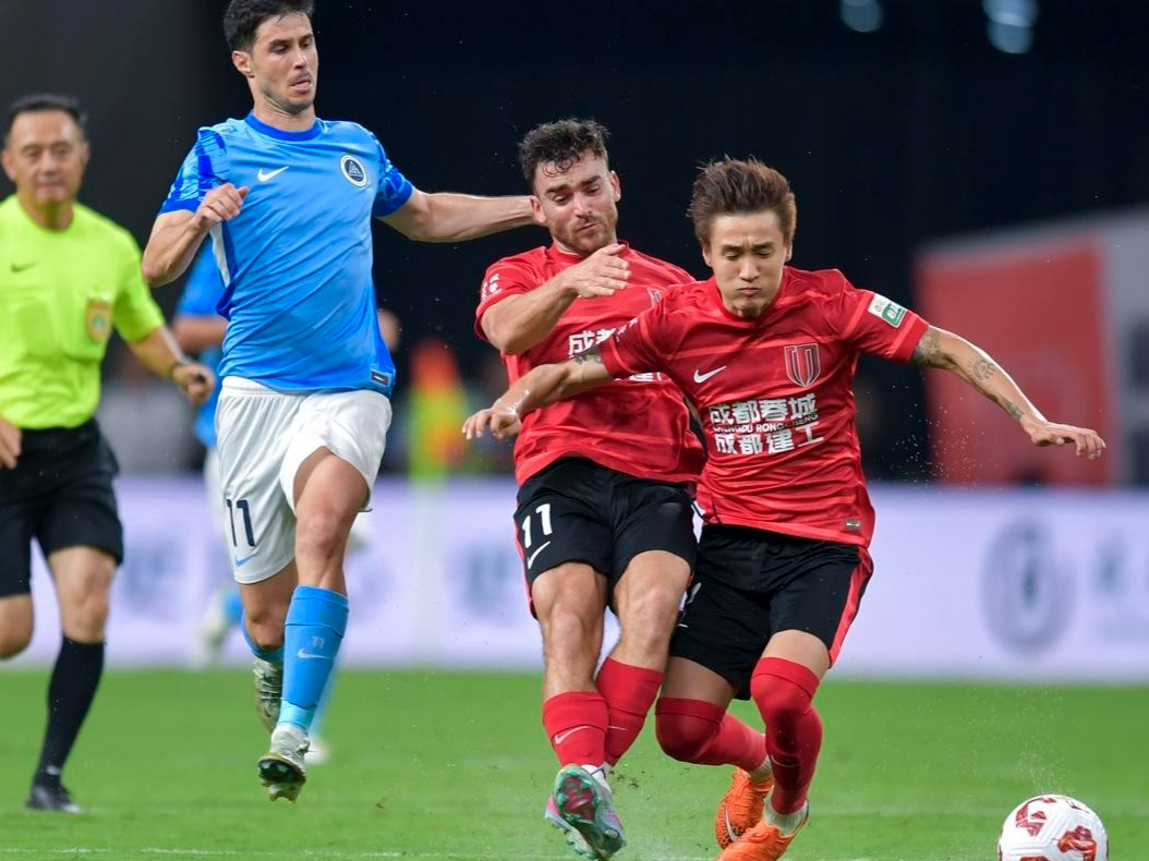 关于赛地聚焦：足总杯加时末段热度飙升，广州队止住颓势，信心回归，轮换策略成焦点的信息