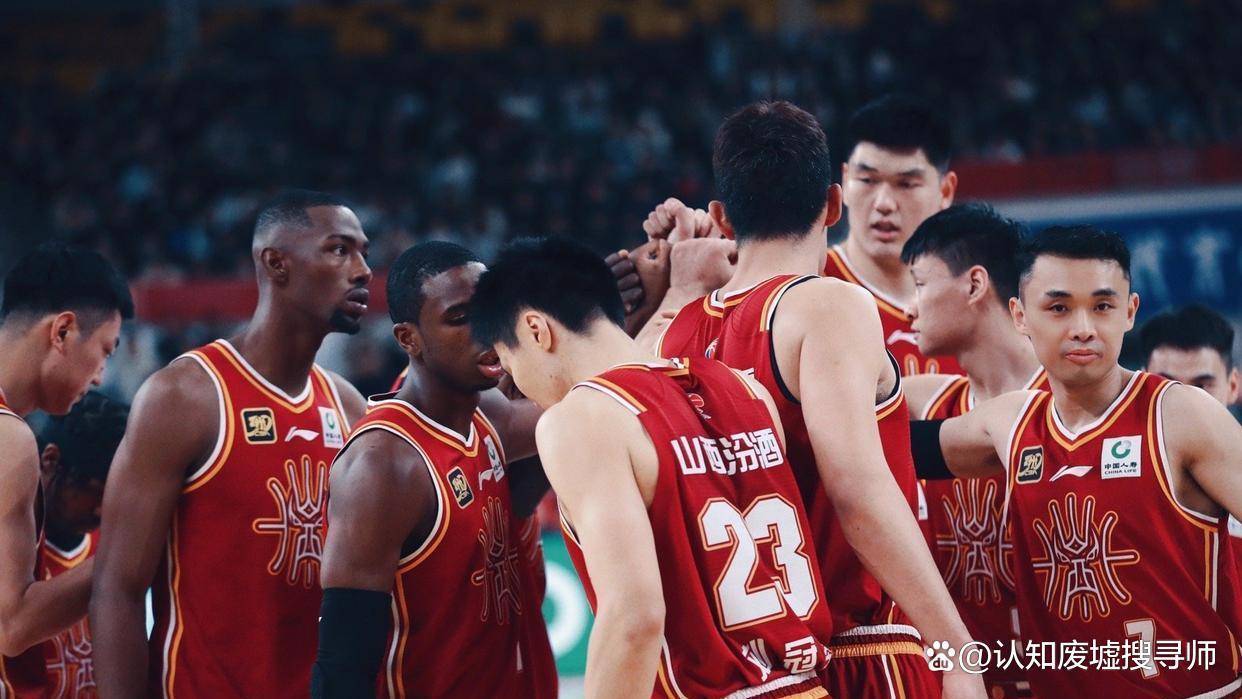 关于CBA常规赛赛程吃紧，武汉三镇今晨内部沟通，悬念犹存，赛程密集仍需轮换的信息