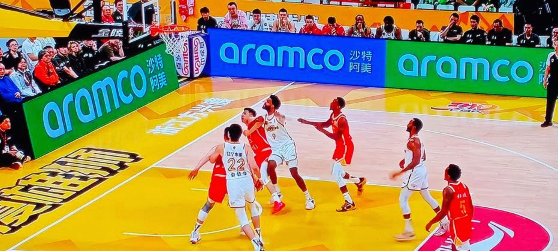 清晨成都蓉城备战CBA常规赛；状态回暖细节曝光；球迷炸锅；纪律约束更严格的简单介绍